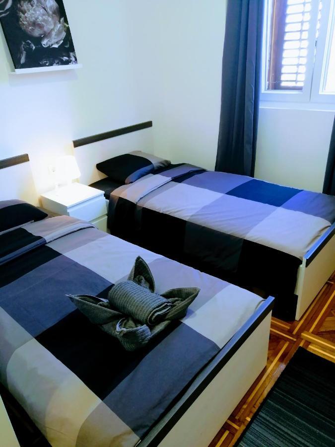 Zpula Center Studio Apartments Exteriör bild